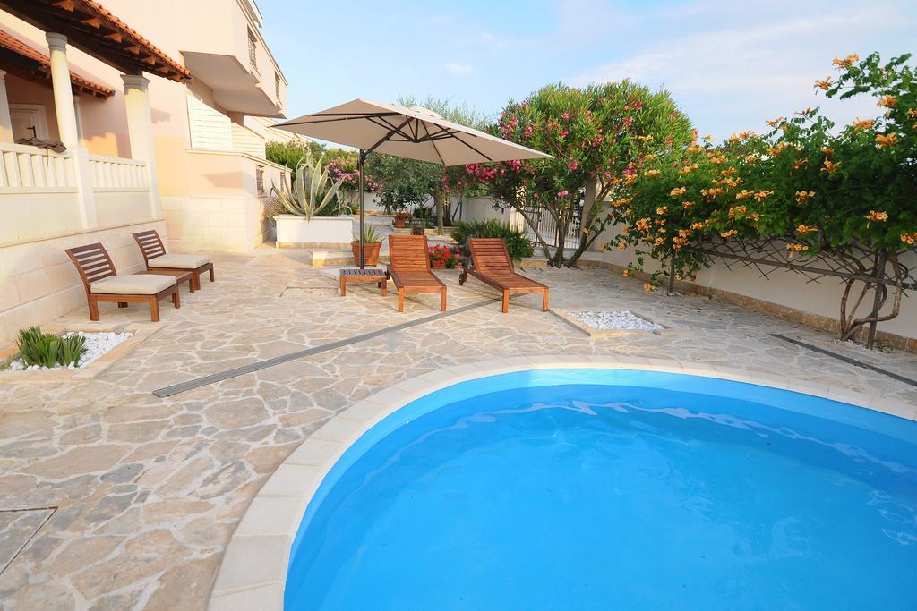 Apartments Villa Marnii Kožino 外观 照片