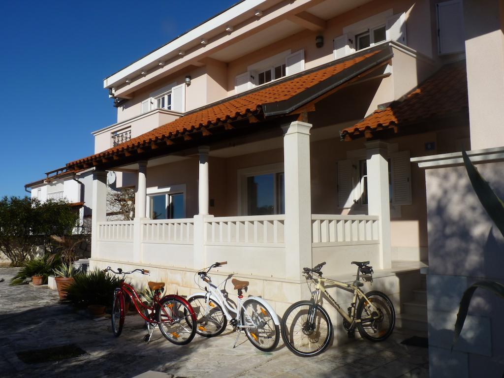 Apartments Villa Marnii Kožino 外观 照片