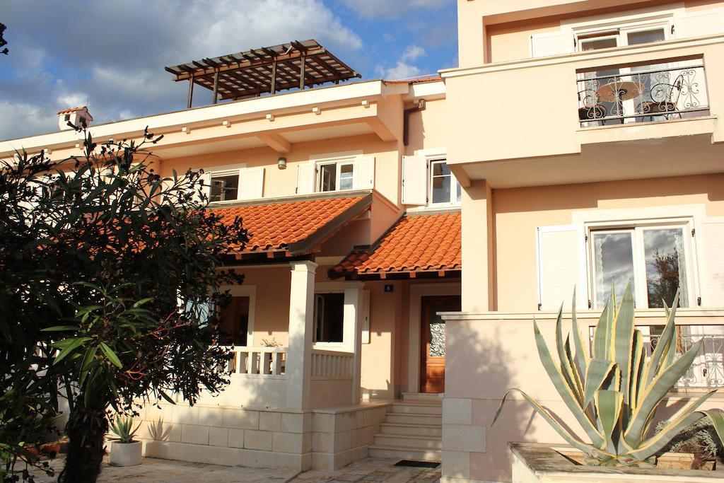 Apartments Villa Marnii Kožino 外观 照片