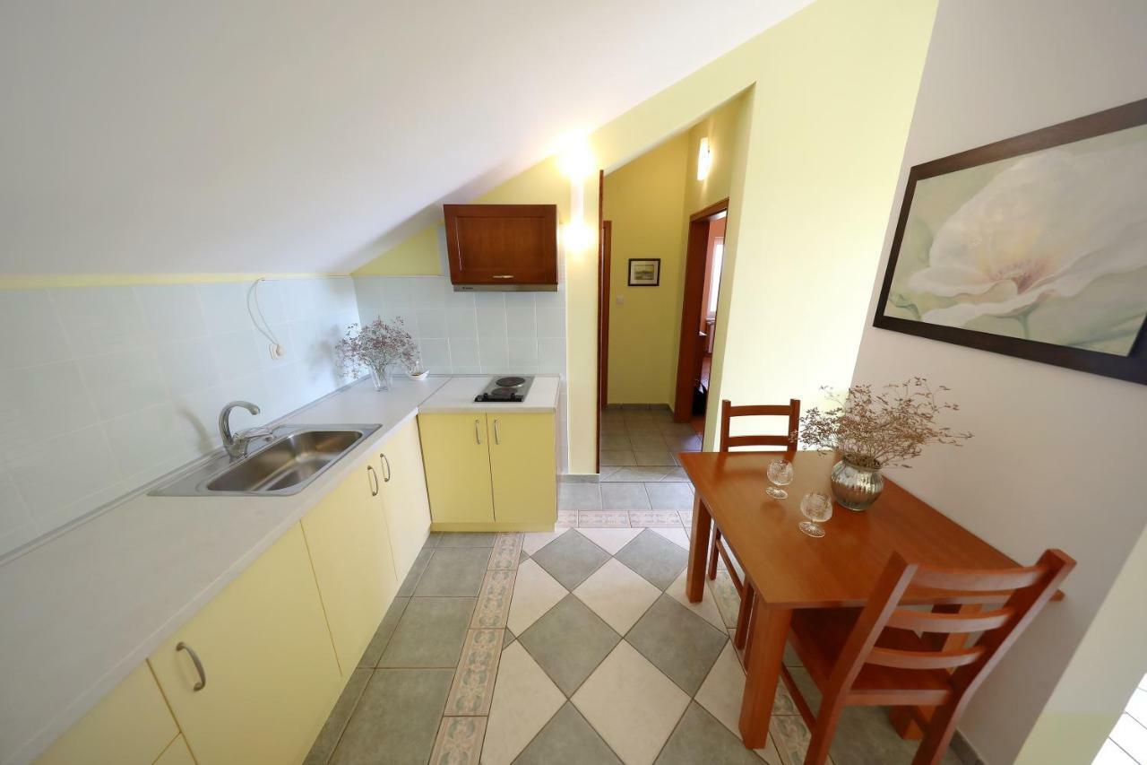 Apartments Villa Marnii Kožino 外观 照片