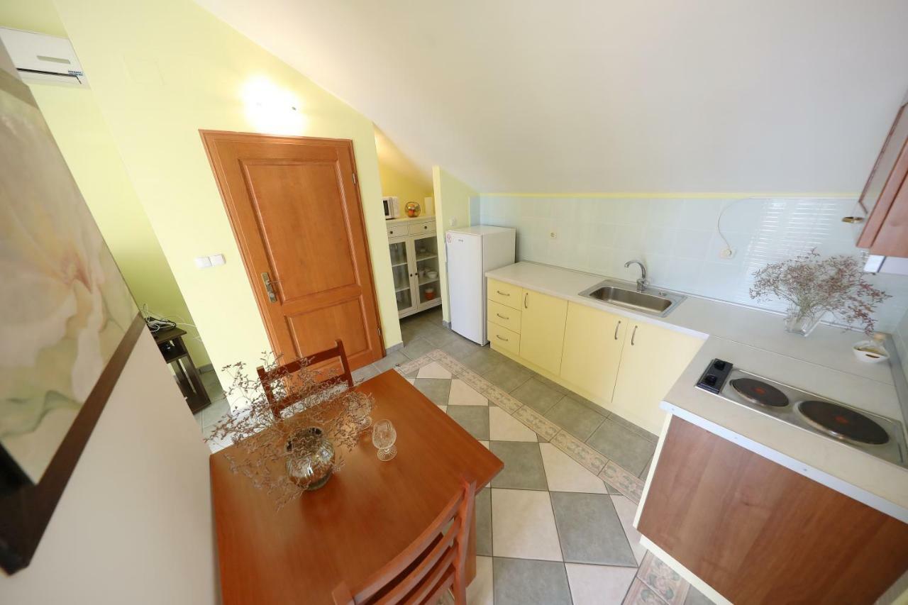 Apartments Villa Marnii Kožino 外观 照片