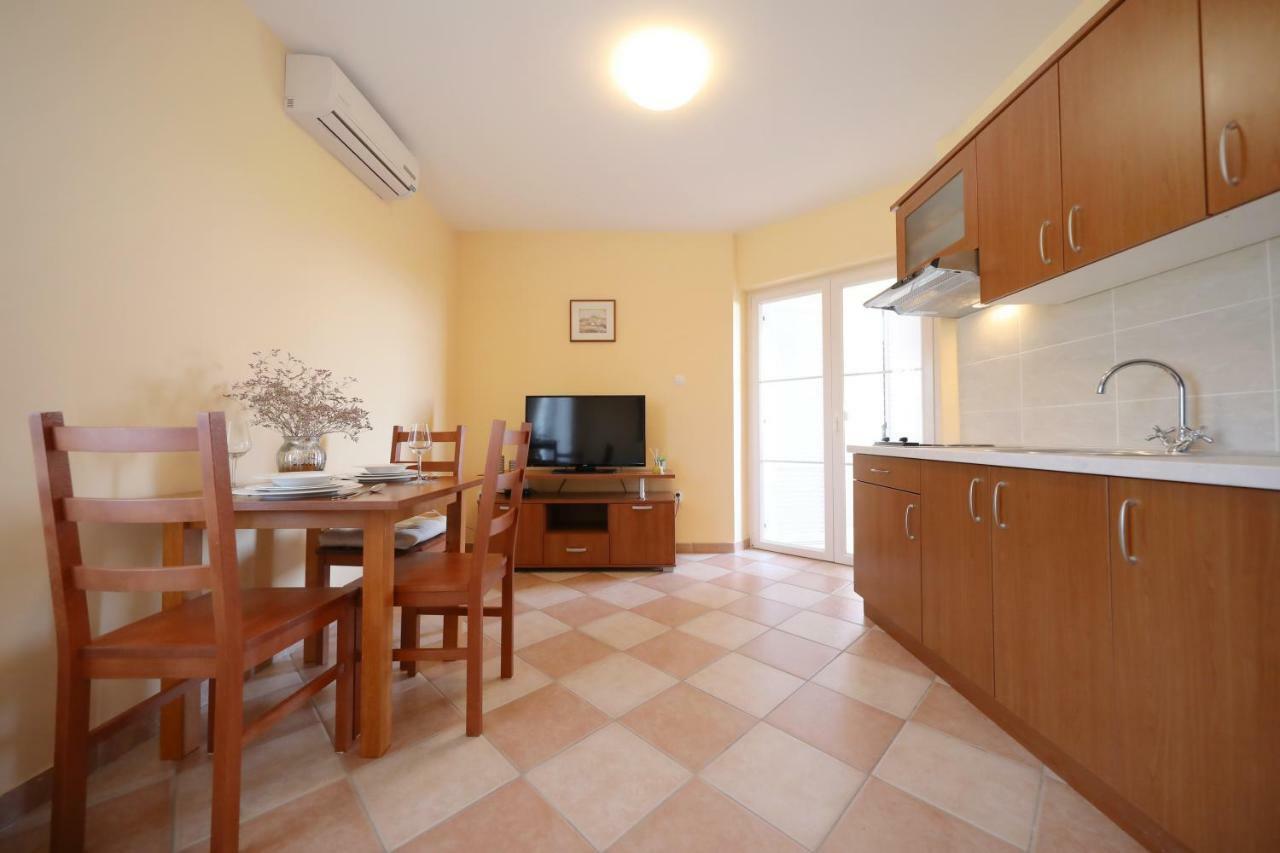 Apartments Villa Marnii Kožino 外观 照片