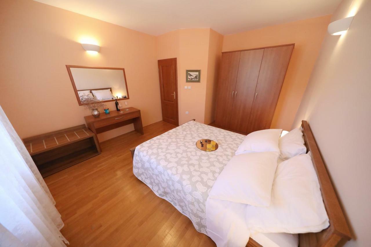 Apartments Villa Marnii Kožino 外观 照片