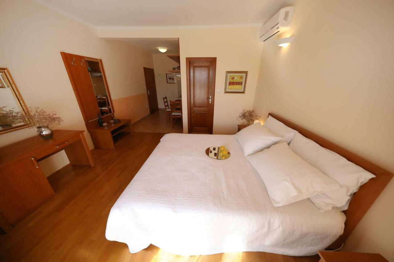 Apartments Villa Marnii Kožino 外观 照片