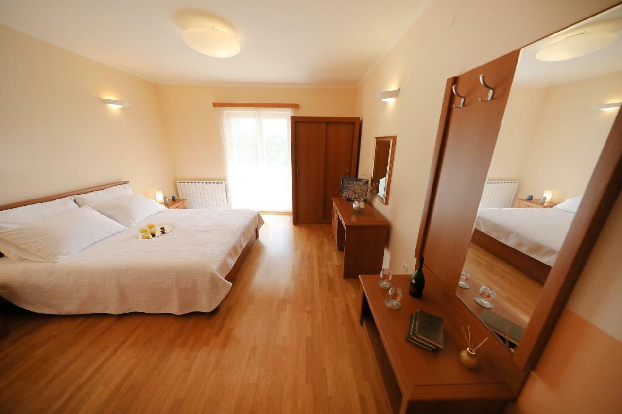 Apartments Villa Marnii Kožino 外观 照片