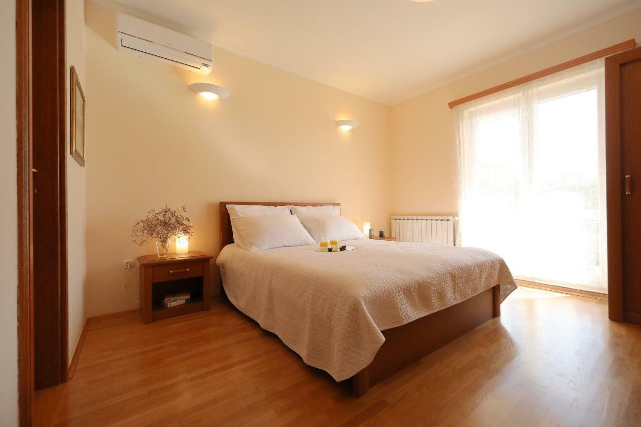 Apartments Villa Marnii Kožino 外观 照片